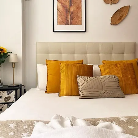 Comfortable Apartment, 3 Bedrooms With Ac Camp Nou 巴塞罗那